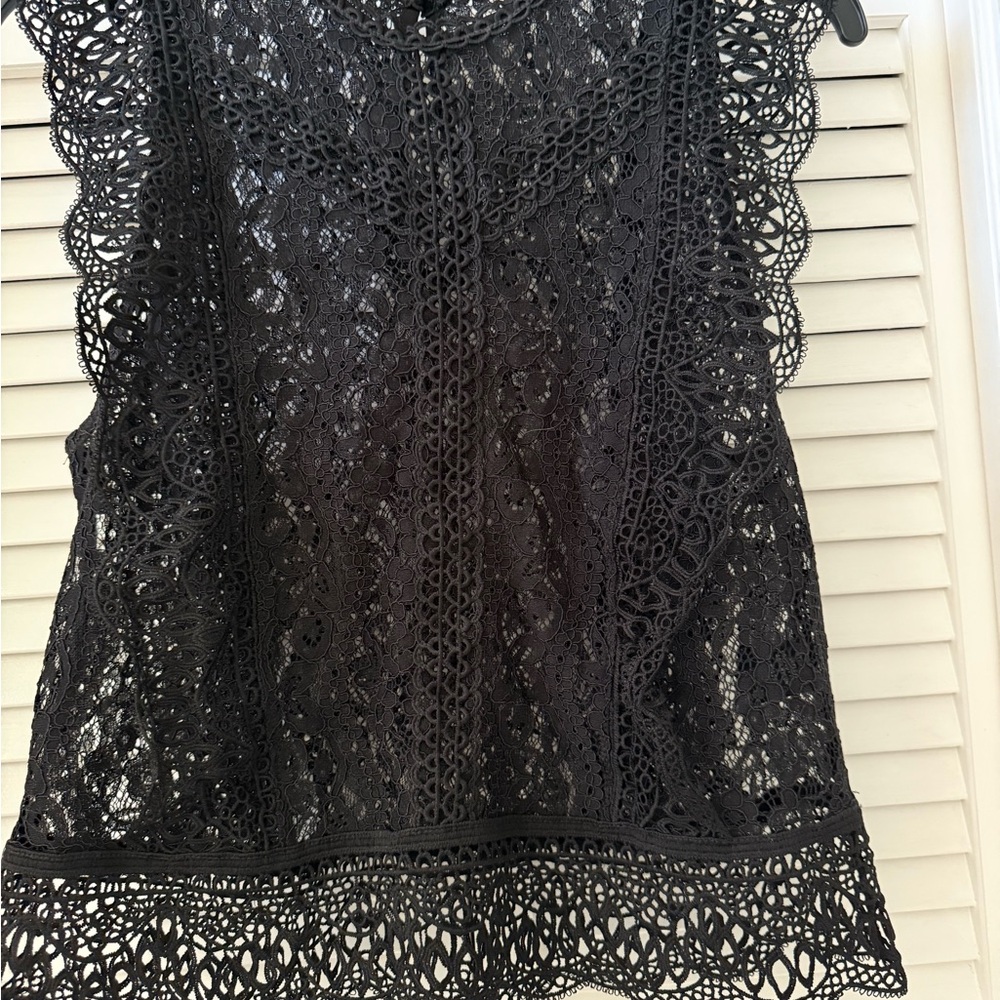 Black Lace Sleeveless Top Blashe size Small like new!!